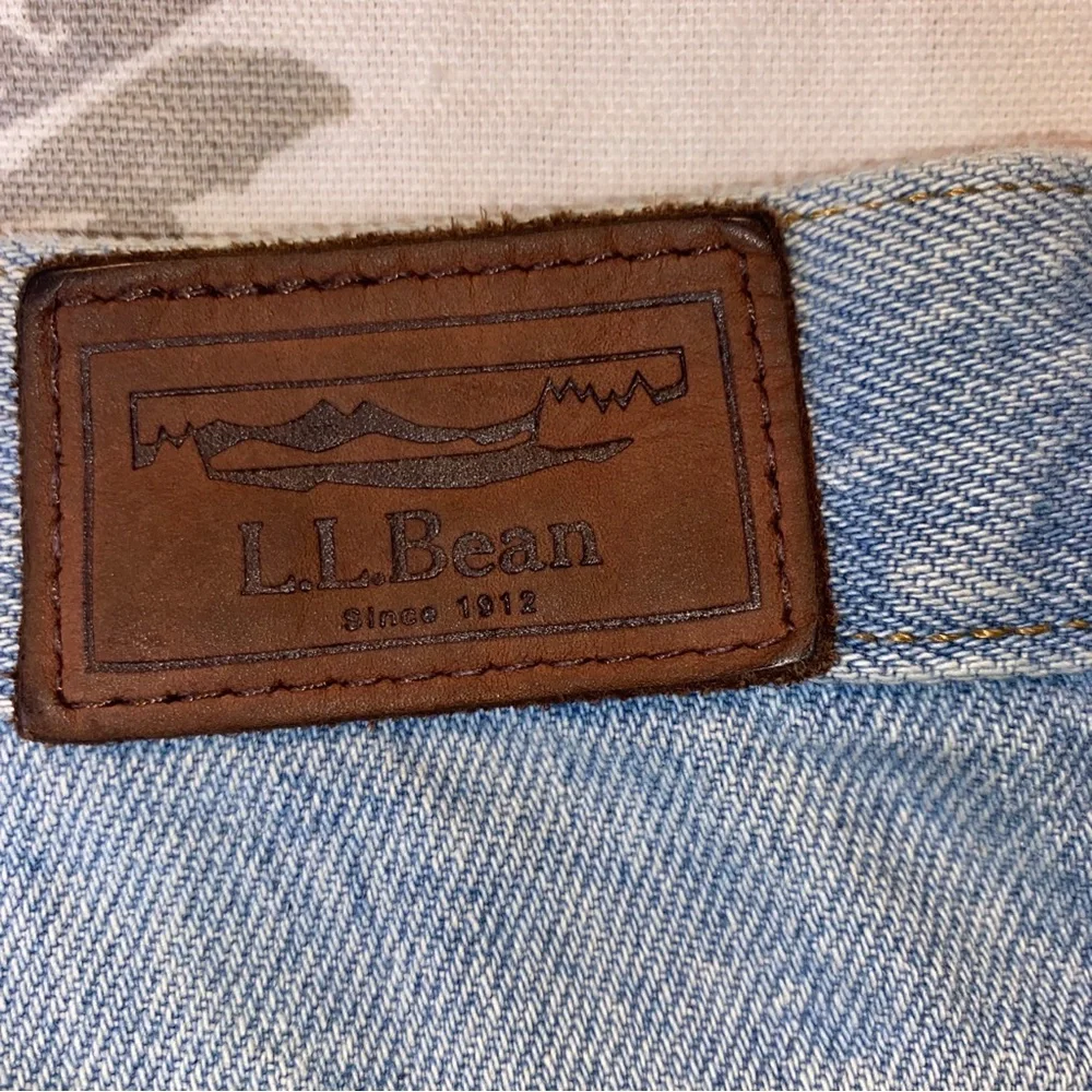 L.L. Bean Relaxed Fit Straight Jeans Men's Size 30x29 Blue‎ Stone Wash 5-Pocket